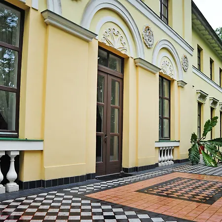 Nauksenu Muiza Hotel