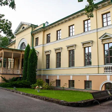 Hotel Nauksenu Muiza *